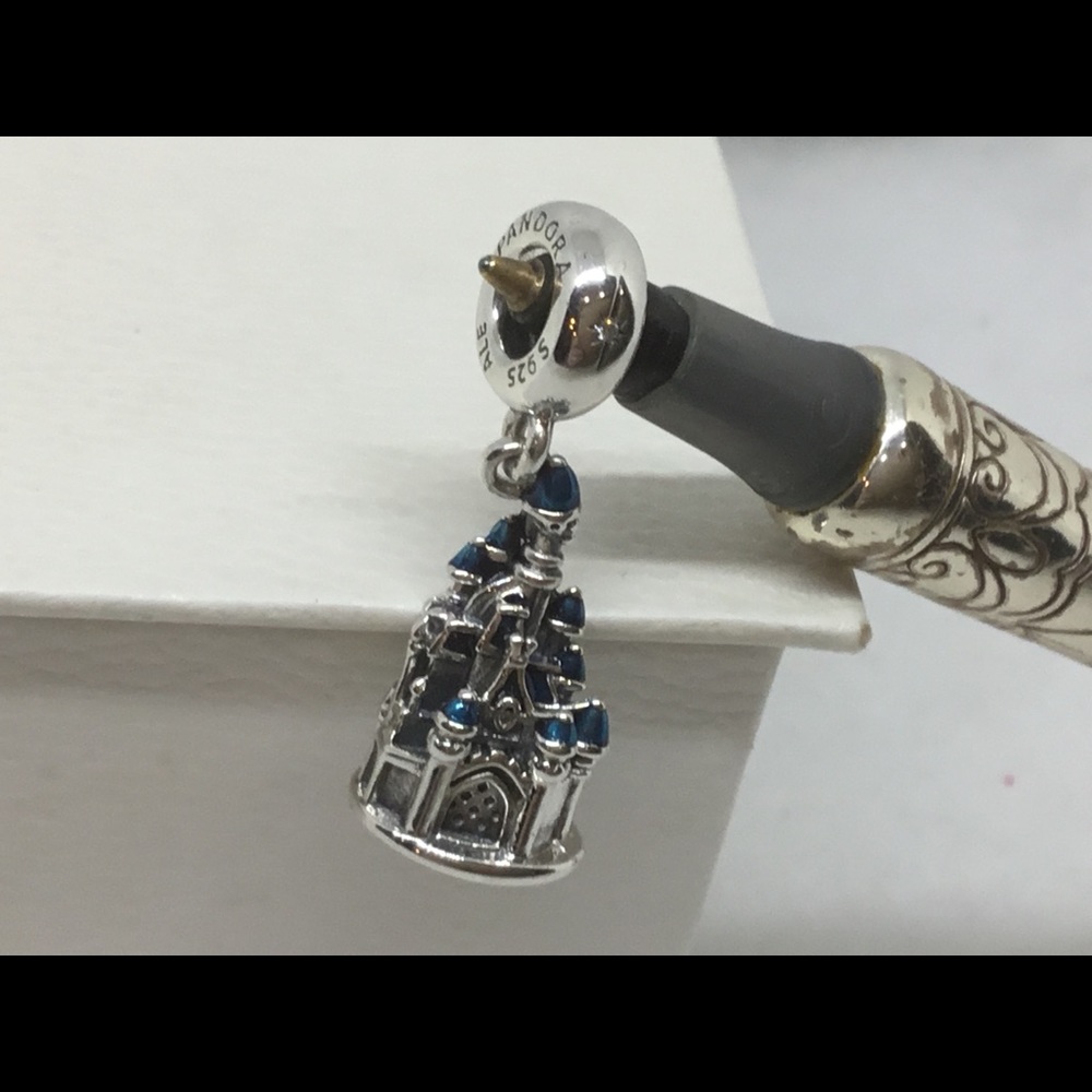 Pandora PARIS CASTLE Charm - Picture 2 of 8